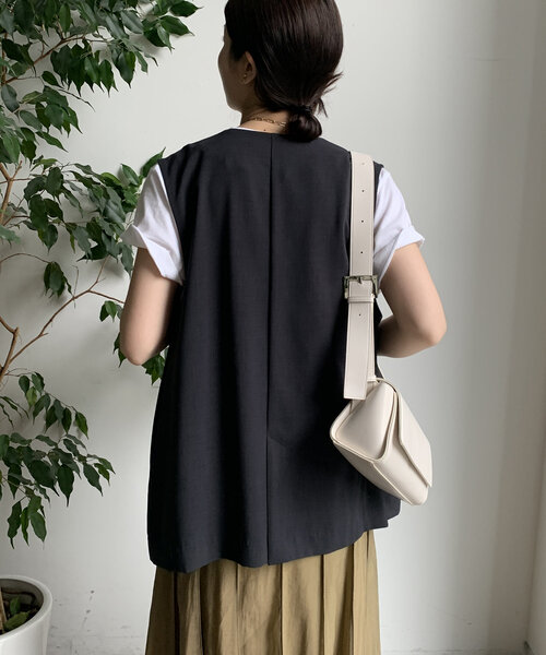 DouDou（ドゥドゥ）の「【WEB限定】接触冷感ベスト（ベスト・レディース・ベージュ/チャコールグレー/ブラック・FREE）」の20枚目の写真