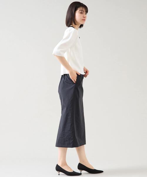 Tiara(ティアラ)の「ビジューボタンカーディガン(カーディガン/ボレロ・レディース・ホワイト×ブラック/ブルー/ブラック・FREE)」の5枚目の写真