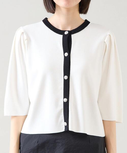 Tiara(ティアラ)の「ビジューボタンカーディガン(カーディガン/ボレロ・レディース・ホワイト×ブラック/ブルー/ブラック・FREE)」の8枚目の写真