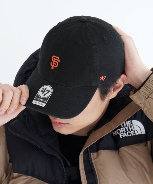 '47（フォーティーセブン）の「【'47】Baserunner '47 CLEAN UP MINILOGO ('47 クリーンナップ ベースランナー ミニロゴ) / 25カラー（キャップ・メンズ・ブラック/カーキ/ブラック系その他2/ブラウン系その他/ブラック系その他/グレー/レッド系その他2/ホワイト/レッド系その他/ベージュ系その他/ホワイト系その他/ロイヤルブルー/チャコール/ネイビー/ブルー系その他/ブラウン/ベージュ系その他2/グリーン系その他/グリーン系その他2/アイボリー/ブルー系その他2/ナチュラル/ブラック系その他3/ダークグリーン/ピンク・F）」の7枚目の写真