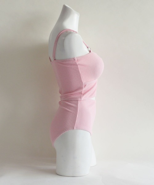 LAVIA（ラヴィア）の「ギンガムチェックツイストビキニ（水着・レディース・ピンク/グレー・M/L）」の16枚目の写真