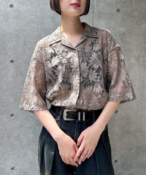PAGEBOY(ページボーイ)の「WEB限定アイテム/レースカイキンシャツ (半袖)(シャツ/ブラウス・レディース・オフホワイト/ブラック/モカ/ネイビー系1/イエロー系その他/グレイッシュベージュ/レッド/ブラウン・FREE)」の4枚目の写真