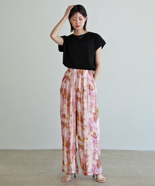 shetila(シェティラ)の「水彩風ニュアンスプリントダブルタックイージーパンツ(その他パンツ・レディース・ブラック/ピンク・F)」の19枚目の写真