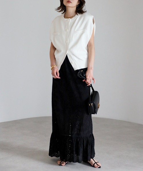 Bonjour Sagan(ボンジュールサガン)の「裾ギャザー切り替えコットンレーススカート【動画あり】(スカート・レディース・オフホワイト/ブラック・FREE)」の13枚目の写真