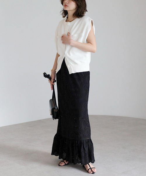 Bonjour Sagan(ボンジュールサガン)の「裾ギャザー切り替えコットンレーススカート【動画あり】(スカート・レディース・オフホワイト/ブラック・FREE)」の16枚目の写真