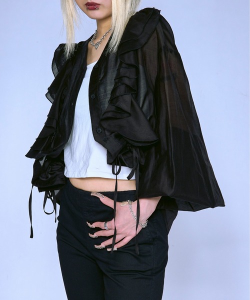 Ezick（エジック）の「Midnight Ruffle ドロストシアーブラウス（シャツ/ブラウス・レディース・ブラック/パープル/グレイッシュブルー・FREE）」の9枚目の写真