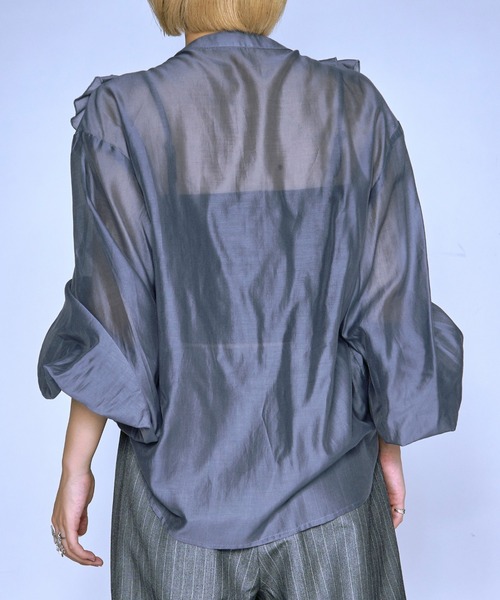 Ezick（エジック）の「Midnight Ruffle ドロストシアーブラウス（シャツ/ブラウス・レディース・ブラック/パープル/グレイッシュブルー・FREE）」の21枚目の写真