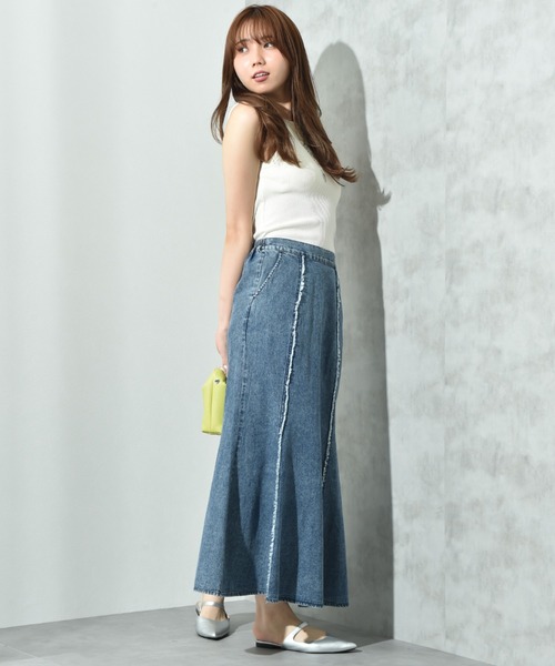 INTERPLANET（インタープラネット）の「フリンジ切替デニムスカート（デニムスカート・レディース・ライトブルー/ブラック・FREE）」の4枚目の写真