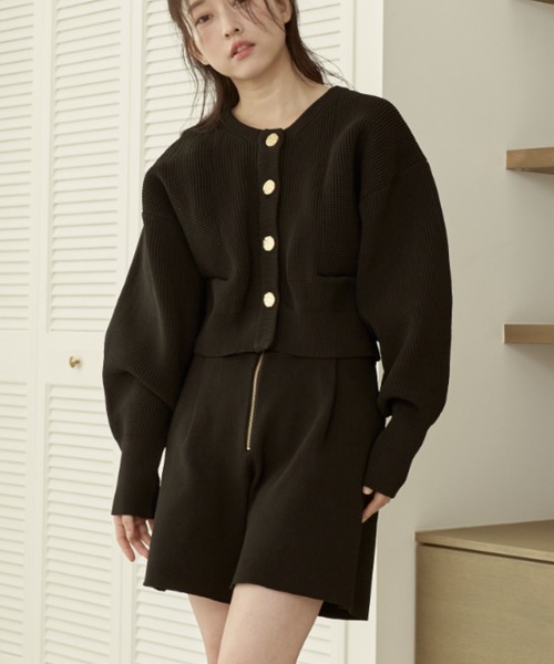 moi tytto（モイテュット）の「ニュアンスボタンノーカラーニットカーディガン（カーディガン/ボレロ・レディース・ナチュラル/ブラック/ベージュ・FREE）」の17枚目の写真