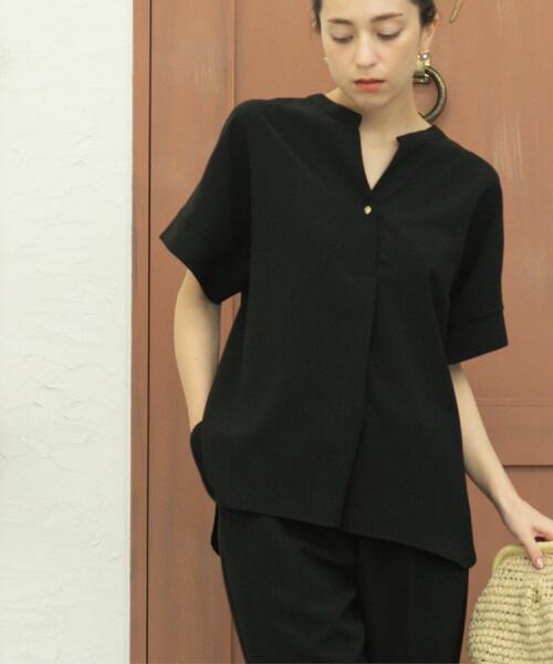 OPAQUE.CLIP(オペークドットクリップ)の「《5色展開/SS-LLサイズ》スキッパー金ボタンブラウス/セットアップ対応【防シワ/ストレッチ/洗濯機洗い可】(シャツ/ブラウス・レディース・ライトグレー/キャメル/ブラウン系8/ネイビー/ブラック・40/38/36/34/42)」の18枚目の写真