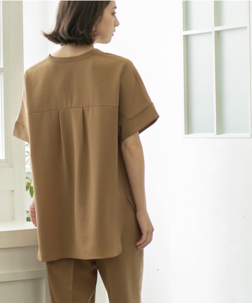 OPAQUE.CLIP(オペークドットクリップ)の「《5色展開/SS-LLサイズ》スキッパー金ボタンブラウス/セットアップ対応【防シワ/ストレッチ/洗濯機洗い可】(シャツ/ブラウス・レディース・ライトグレー/キャメル/ブラウン系8/ネイビー/ブラック・40/38/36/34/42)」の8枚目の写真