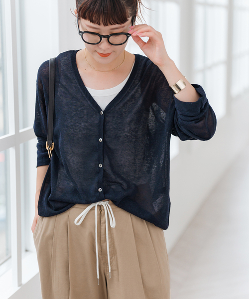 Spick & Span（スピックアンドスパン）の「シアーカーディガン（カーディガン/ボレロ・レディース・ブラック/ホワイト×ホワイト/ブルー/ネイビー・FREE）」の19枚目の写真
