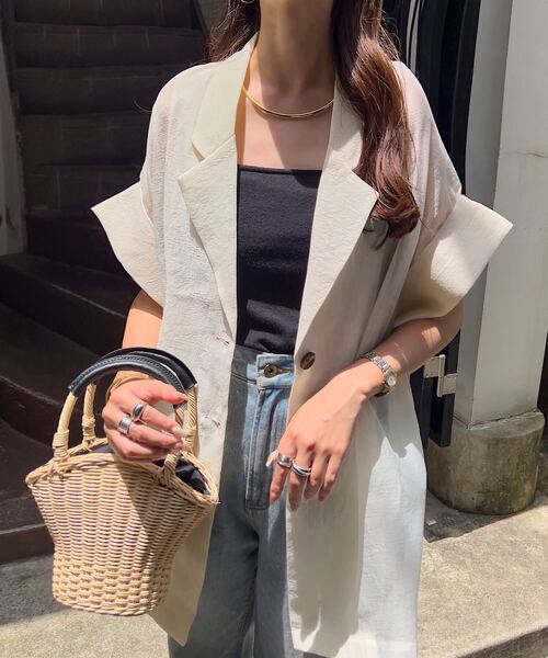 KOBE LETTUCE(コウベレタス)の「半袖シアーテーラードジャケット(テーラードジャケット・レディース・アイボリー/ブラック/ブラウン・M)」の2枚目の写真