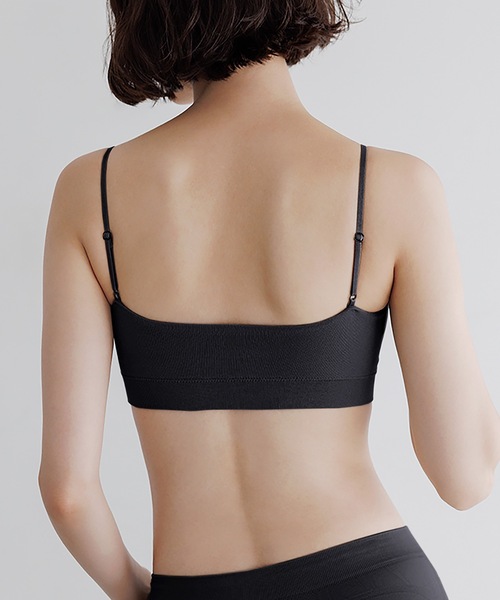 BAMBI WATER（バンビウォーター）の「【昼夜兼用】ノンワイヤーなのにホールド力抜群 外出時もおうちでも 1日中使える ナイトブラ (バンドゥ) セットアップ可能（ナイトブラ・レディース・グレイッシュベージュ/ブラック・XL/L/M/S）」の6枚目の写真