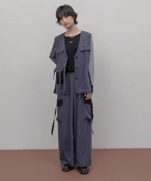 Eimee Law(エイミーロウ)の「ラメストライプミリタリーベスト(ベスト・レディース・スミクロ/ベージュ・FREE)」の3枚目の写真