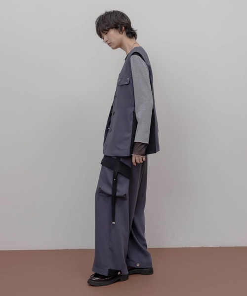 Eimee Law(エイミーロウ)の「ラメストライプミリタリーベスト(ベスト・レディース・スミクロ/ベージュ・FREE)」の5枚目の写真