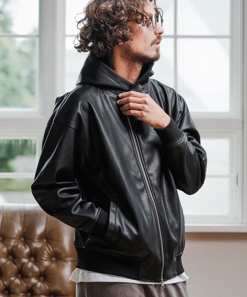 Magine(マージン)の「mj10909-Synthetic Leather Hooded Blouson フーデットブルゾン(ブルゾン・メンズ・ブラック/シルバー・48/46/44)」の2枚目の写真