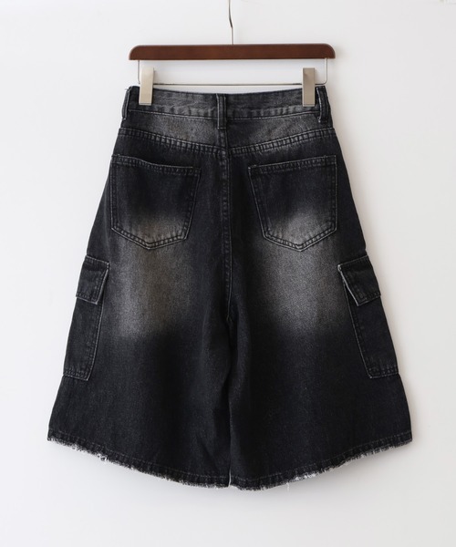 SpRay(スプレイ)の「デニムカーゴハーフパンツ(カーゴパンツ・レディース・ブラック/ダークブルー・SMALL/MEDIUM)」の3枚目の写真