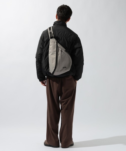 niko and...（ニコアンド）の「オリジナル撥水スリングバッグ（ショルダーバッグ・レディース・カーキ/ブラック/グレー/マルチ/アイボリー・0）」の14枚目の写真