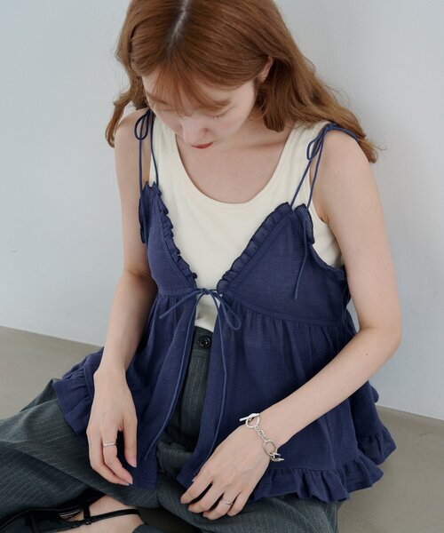 Kastane（カスタネ）の「フリルキャミビスチェ（キャミソール・レディース・ネイビー/オフホワイト・FREE）」の13枚目の写真