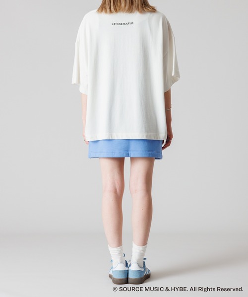 LE SSERAFIM（ル セラフィム）の「LE SSERAFIM × ZOZOTOWN RELAX TEE