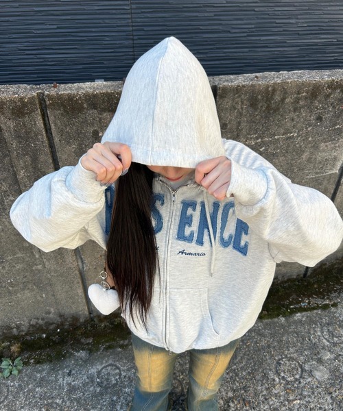 repipi armario(レピピ アルマリオ)の「ワッペンルーズZIPパーカー(パーカー・キッズ・ブルー系/ブラウン系/グレー系/ブラック系・SMALL/MEDIUM/LARGE)」の12枚目の写真