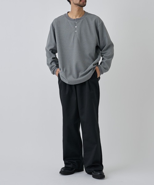 COLONY 2139(コロニートゥーワンスリーナイン)の「チノ2タックパンツ(チノパンツ・メンズ・ブラック/ベージュ・LARGE/MEDIUM)」の11枚目の写真