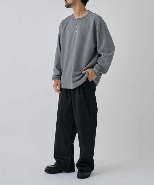 COLONY 2139(コロニートゥーワンスリーナイン)の「チノ2タックパンツ(チノパンツ・メンズ・ブラック/ベージュ・LARGE/MEDIUM)」の12枚目の写真