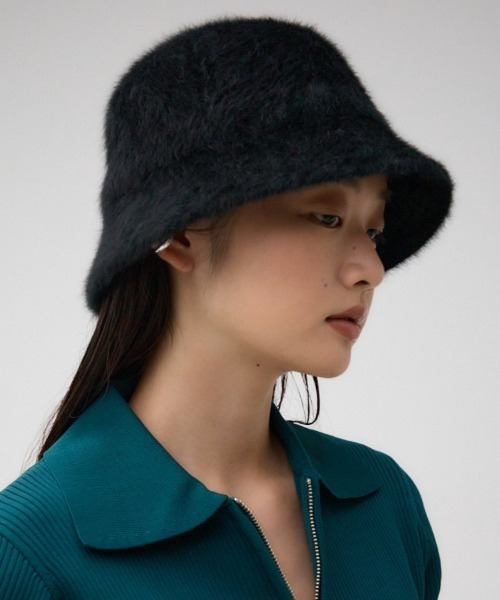 AZUL by moussy（アズールバイマウジー）の「シャギーバケットハット（ハット・レディース・アイボリー/ブラック・FREE）」の2枚目の写真