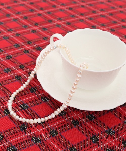 Dot＆Stripes CHILD WOMAN（ドットアンドストライプス　チャイルドウーマン）の「淡水ポテトパール ネックレス(調節あり)（ネックレス・レディース・アイボリー・FREE）」の8枚目の写真