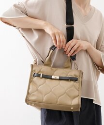 ナイロンキルトミドルトートバッグ