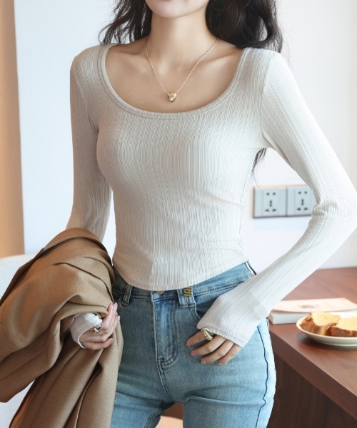 SHEPP(シープ)の「ベーシック カラーリブ UネックロンT(Tシャツ/カットソー・レディース・ベージュ/チャコール/カーキ/アイボリー/ブラック/グリーン/ホワイト・M)」の10枚目の写真