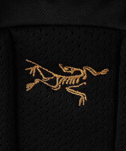 ARC'TERYX（アークテリクス）の「ARC'TERYX/アークテリクス Mantis 26 Backpack（バックパック/リュック・メンズ・ブラック・ONE SIZE）」の6枚目の写真