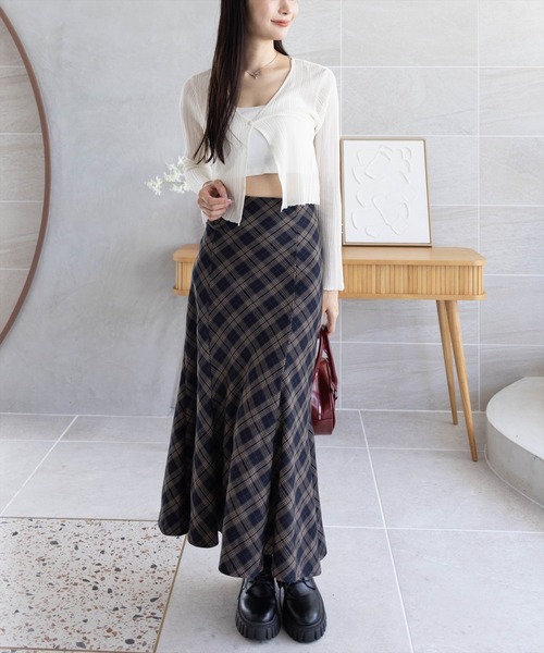 CLEAR BASIC（クリアベーシック）の「【低身長用サイズ有】バックレースアップチェック柄マーメイドスカート[フェミニン 着回し抜群 大人]≪AW新作≫（スカート・レディース・ブラウン/ネイビー/ブラック/ベージュ・PF/F）」の13枚目の写真