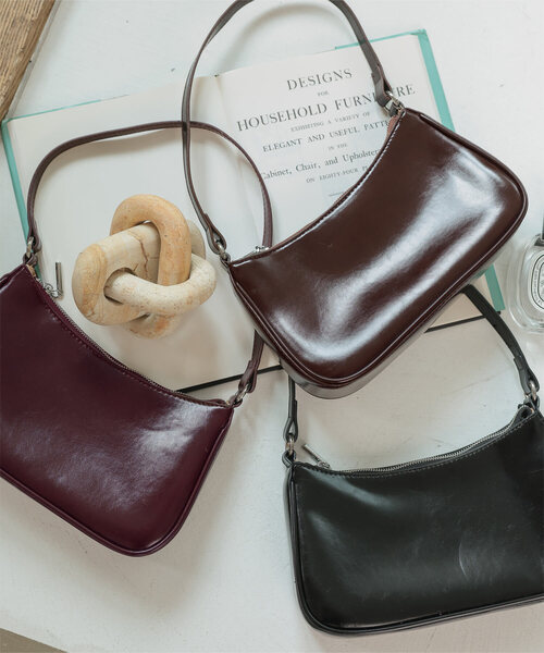 KOBE LETTUCE（コウベレタス）の「ホーボーショルダーバッグ（ショルダーバッグ・レディース・ブラウン/ワイン/ブラック・F）」の3枚目の写真