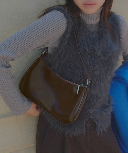 KOBE LETTUCE（コウベレタス）の「ホーボーショルダーバッグ（ショルダーバッグ・レディース・ブラウン/ワイン/ブラック・F）」の6枚目の写真