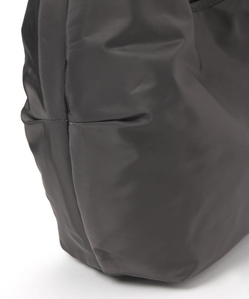 LEPSIM（レプシィム）の「ラウンドBIGショルダー　578268（ショルダーバッグ・レディース・ブラック/チャコールグレー/アイボリー・ONE SIZE）」の20枚目の写真