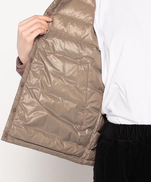 DANTON(ダントン)の「WOMEN'S CREWNECK INNER DOWN JACKET(ダウンジャケット/コート・レディース・ブラック/オフホワイト/オリーブ/マスタード/ブラック系その他/ブラウン系その他/ベージュ系その他・S/M/XS)」の21枚目の写真