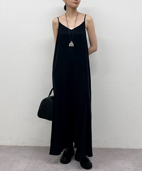 LOUNGEDRESS（ラウンジドレス）の「フィブリルキャミワンピース（ワンピース・レディース・ブラック/キャメル/ブラウン・SMALL/MEDIUM）」の12枚目の写真