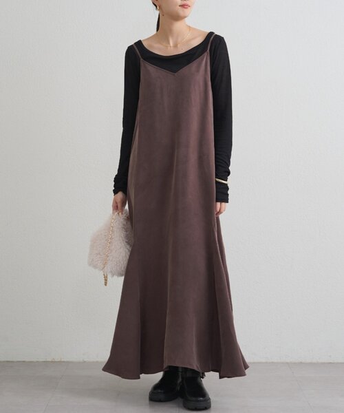LOUNGEDRESS（ラウンジドレス）の「フィブリルキャミワンピース（ワンピース・レディース・ブラック/キャメル/ブラウン・SMALL/MEDIUM）」の17枚目の写真