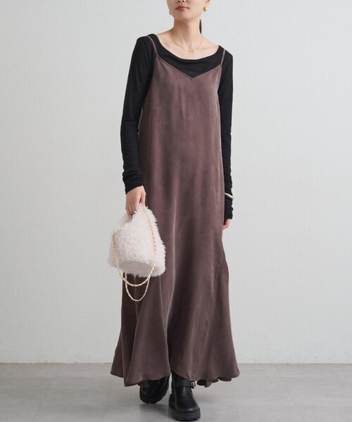 LOUNGEDRESS（ラウンジドレス）の「フィブリルキャミワンピース（ワンピース・レディース・ブラック/キャメル/ブラウン・SMALL/MEDIUM）」の18枚目の写真