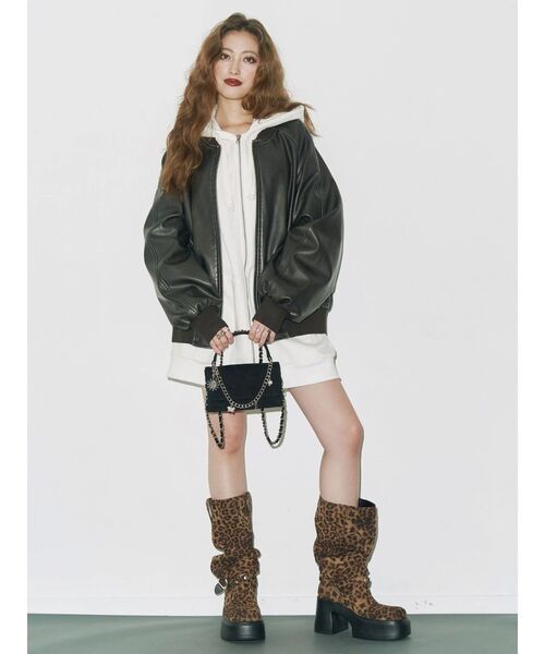 EVRIS（エヴリス）の「ヴィンテージライクフェイクレザーブルゾン【セットアップ着用可能】（ブルゾン・レディース・ブラック/ブラウン・FREE）」の14枚目の写真