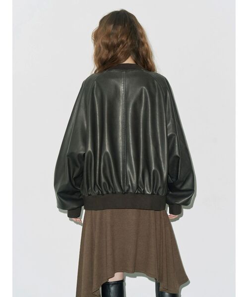 EVRIS（エヴリス）の「ヴィンテージライクフェイクレザーブルゾン【セットアップ着用可能】（ブルゾン・レディース・ブラック/ブラウン・FREE）」の17枚目の写真