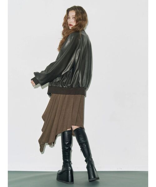 EVRIS（エヴリス）の「ヴィンテージライクフェイクレザーブルゾン【セットアップ着用可能】（ブルゾン・レディース・ブラック/ブラウン・FREE）」の19枚目の写真