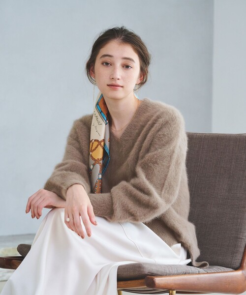 フォックスカシミヤ Vネック ニット（ニット/セーター）｜UNITED