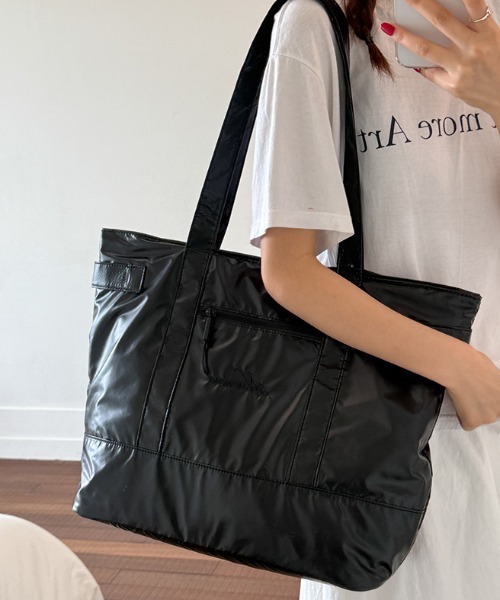 Vipoa(ヴィポア)の「LOGO BIG TOTE BAG(トートバッグ・レディース・ホワイト/ブラック/シルバー・FREE)」の7枚目の写真