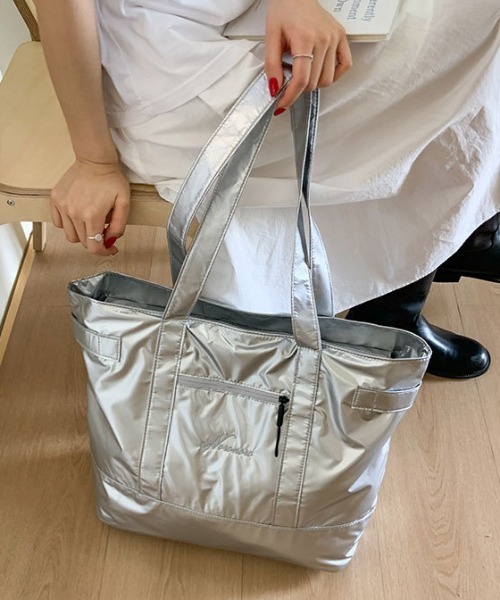 Vipoa(ヴィポア)の「LOGO BIG TOTE BAG(トートバッグ・レディース・ホワイト/ブラック/シルバー・FREE)」の20枚目の写真