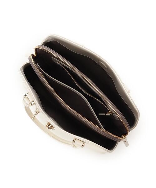 Samantha Thavasa（サマンサタバサ）の「ハートモチーフレザーハンドバッグ 大サイズ（ハンドバッグ・レディース・ピンクベージュ/ブラック/オフホワイト・FREE）」の4枚目の写真