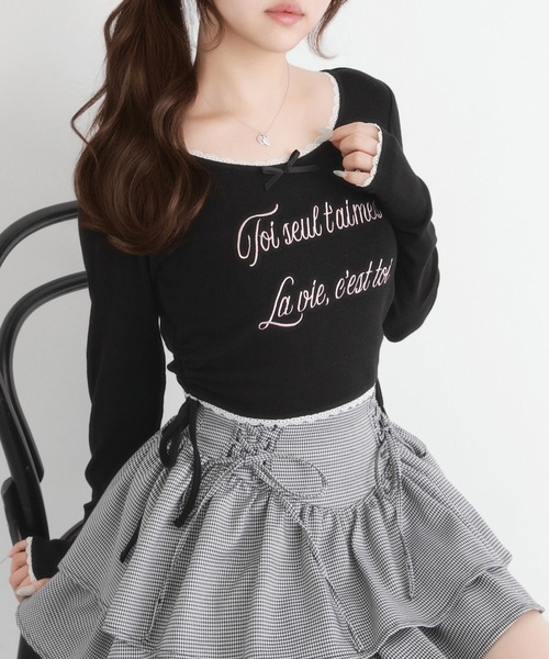DearMyLoveRose(ディアマイラブローズ)の「レタリングクロップドカットソー【大きいサイズ有り】(Tシャツ/カットソー・レディース・ベビーピンク/ライトブルー/ブラック・LL~3L/M-L/L~LL)」の2枚目の写真