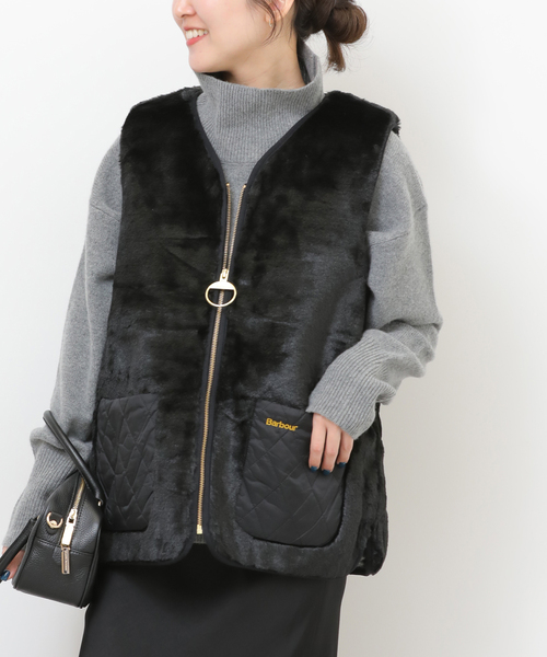 Barbour（バブアー）の「【BARBOUR/バブアー】 KARIN FAUX FUR GILET:ベスト（ベスト・レディース・ブラック/キャメル・10）」の2枚目の写真